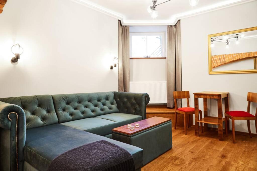 Househost Ii: Studencka Street Leilighet *